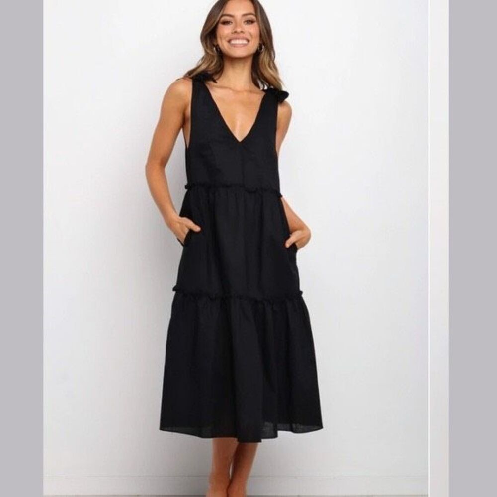 Petal and Pup Erenda Linen Cotton Midi Ruffle Black Dress US Size 8 Pockets